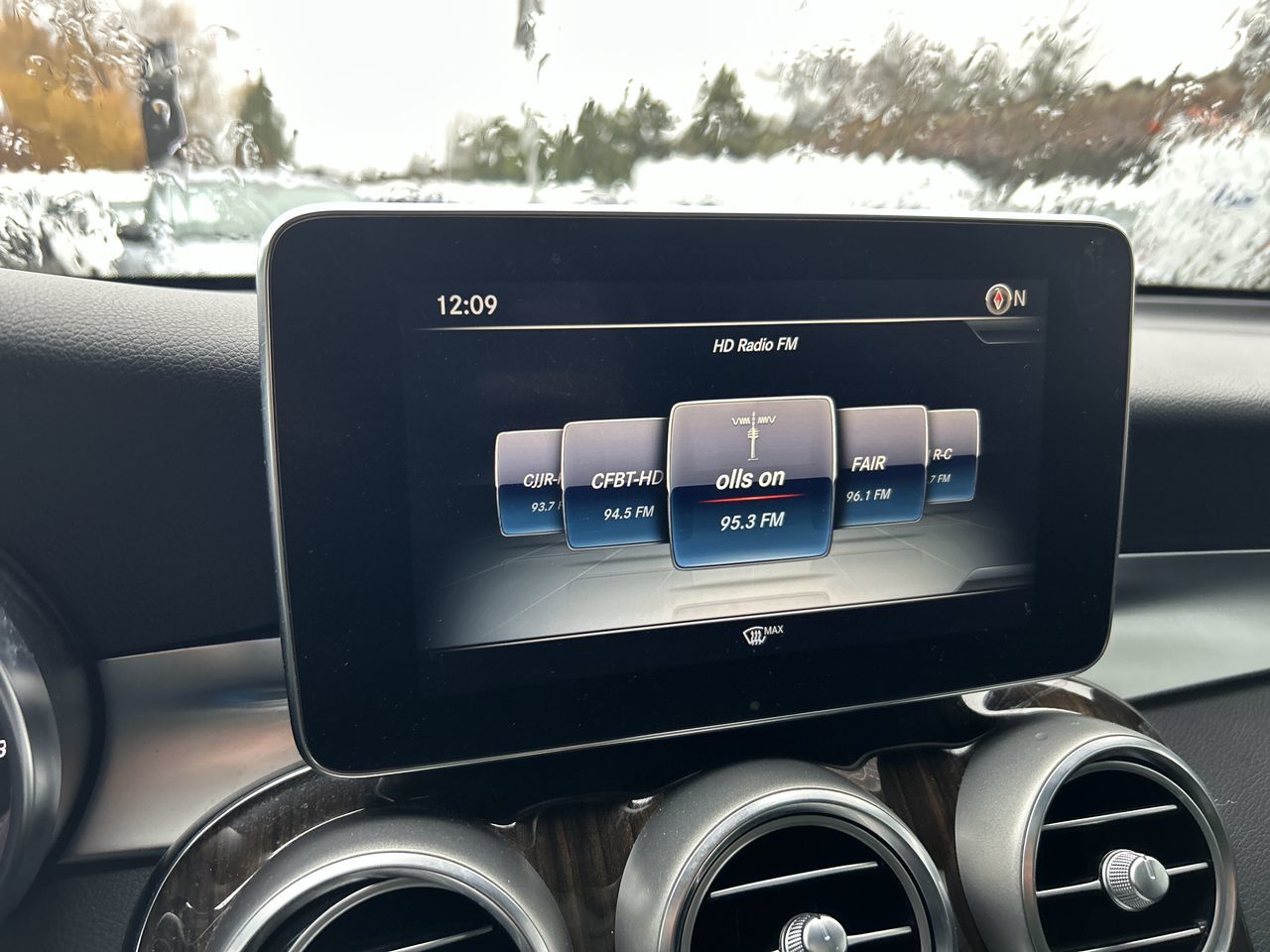 2019 Mercedes-Benz GLC300 in Vancouver, British Columbia