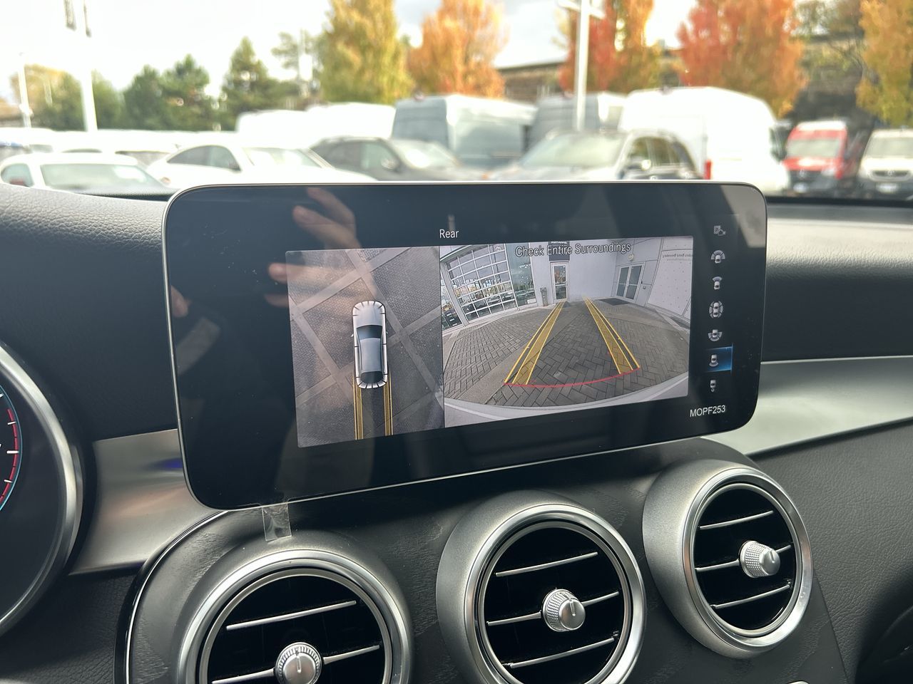 2020 Mercedes-Benz GLC300