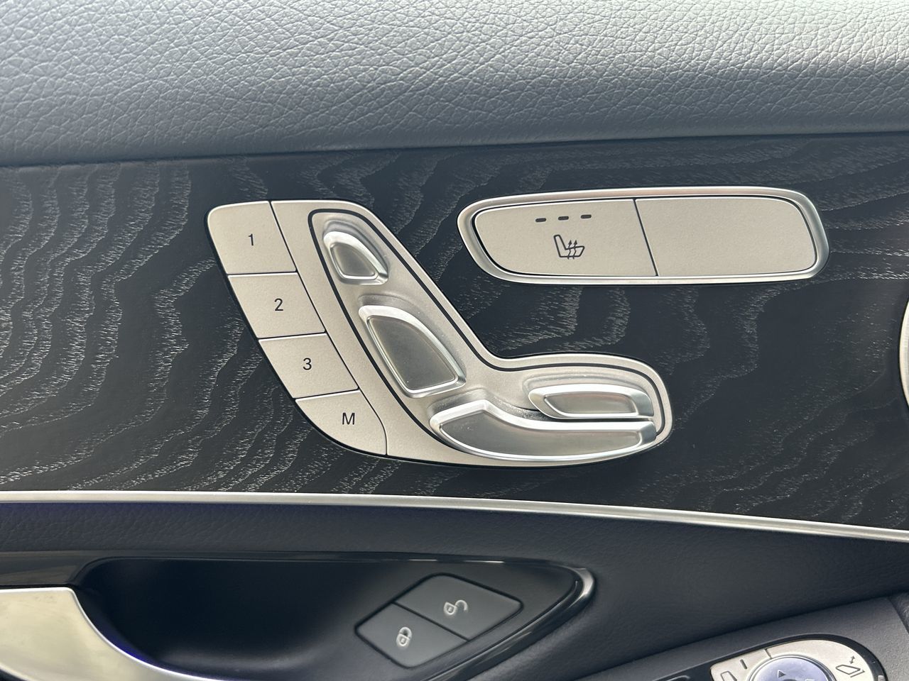 2020 Mercedes-Benz GLC300