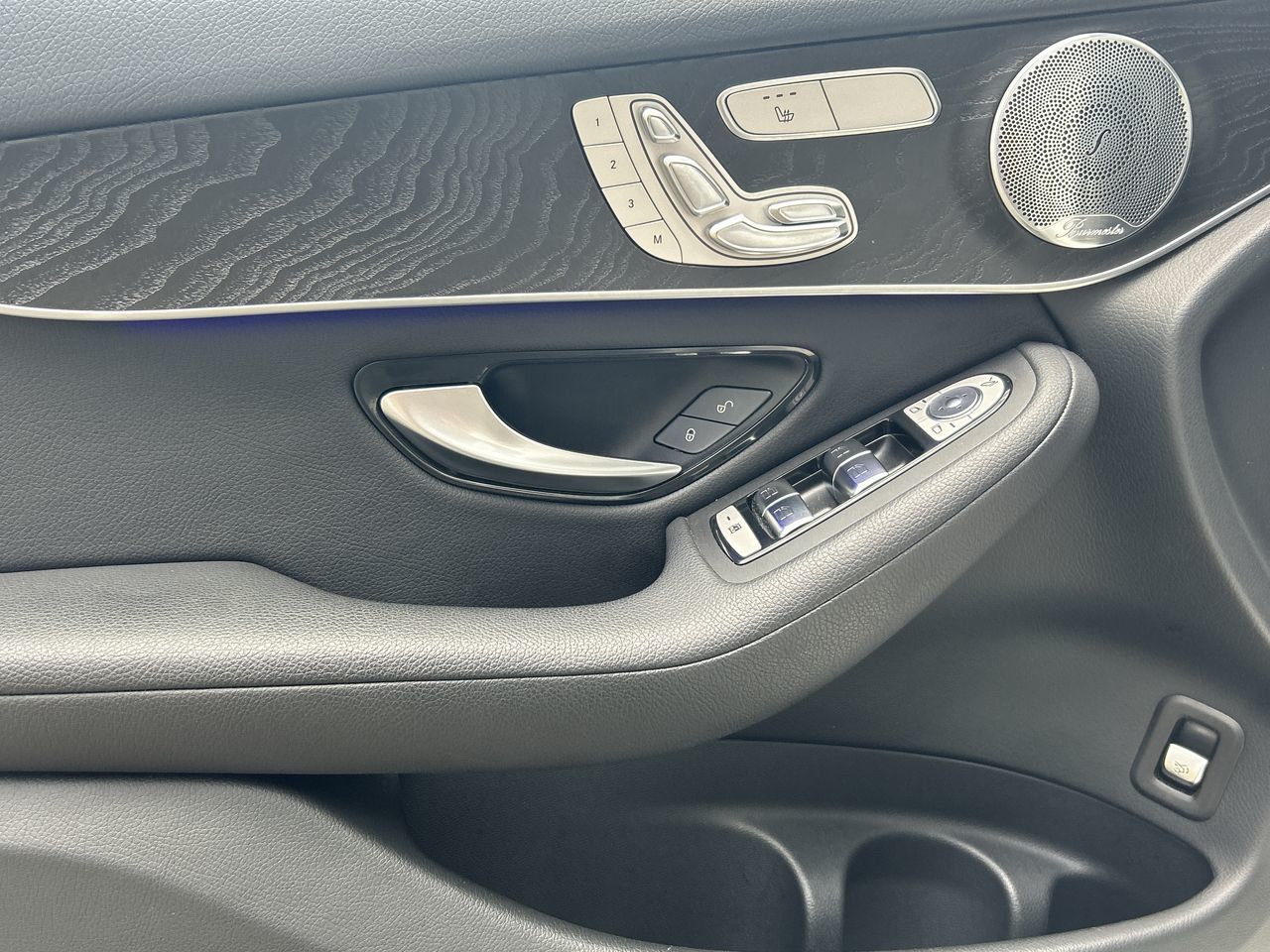 2020 Mercedes-Benz GLC300