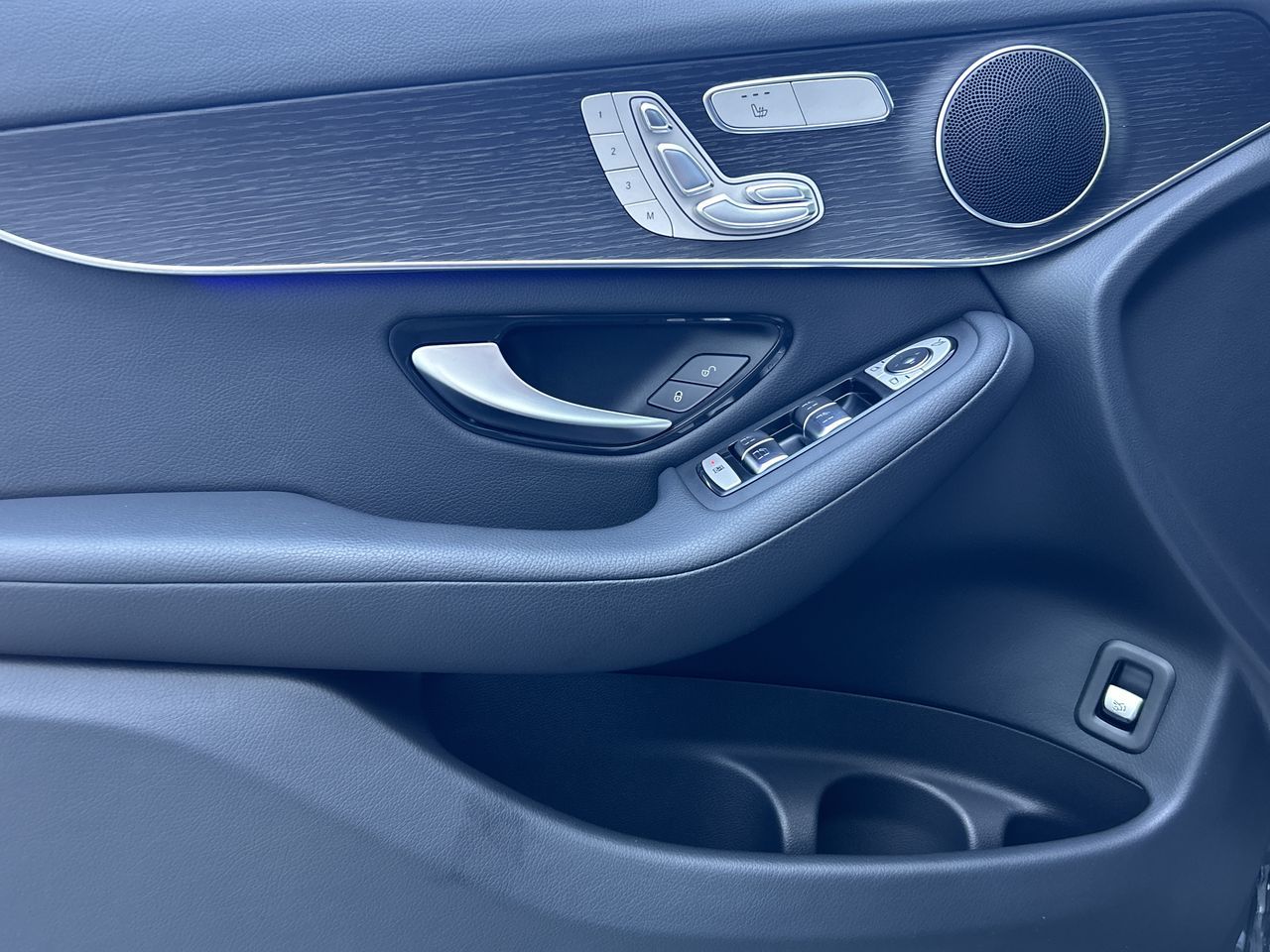 2021 Mercedes-Benz GLC300 in Vancouver, British Columbia