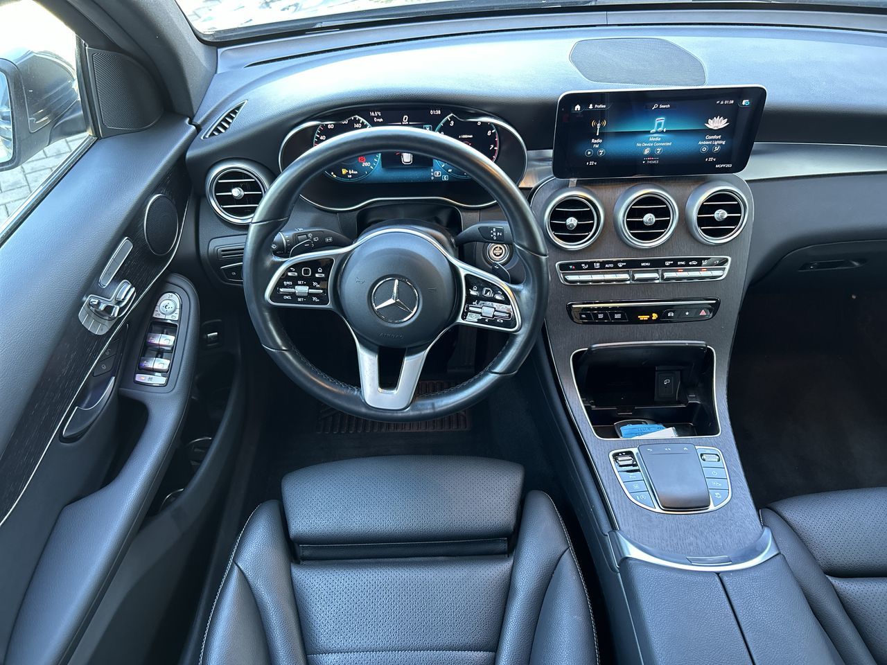 2021 Mercedes-Benz GLC300 in Vancouver, British Columbia