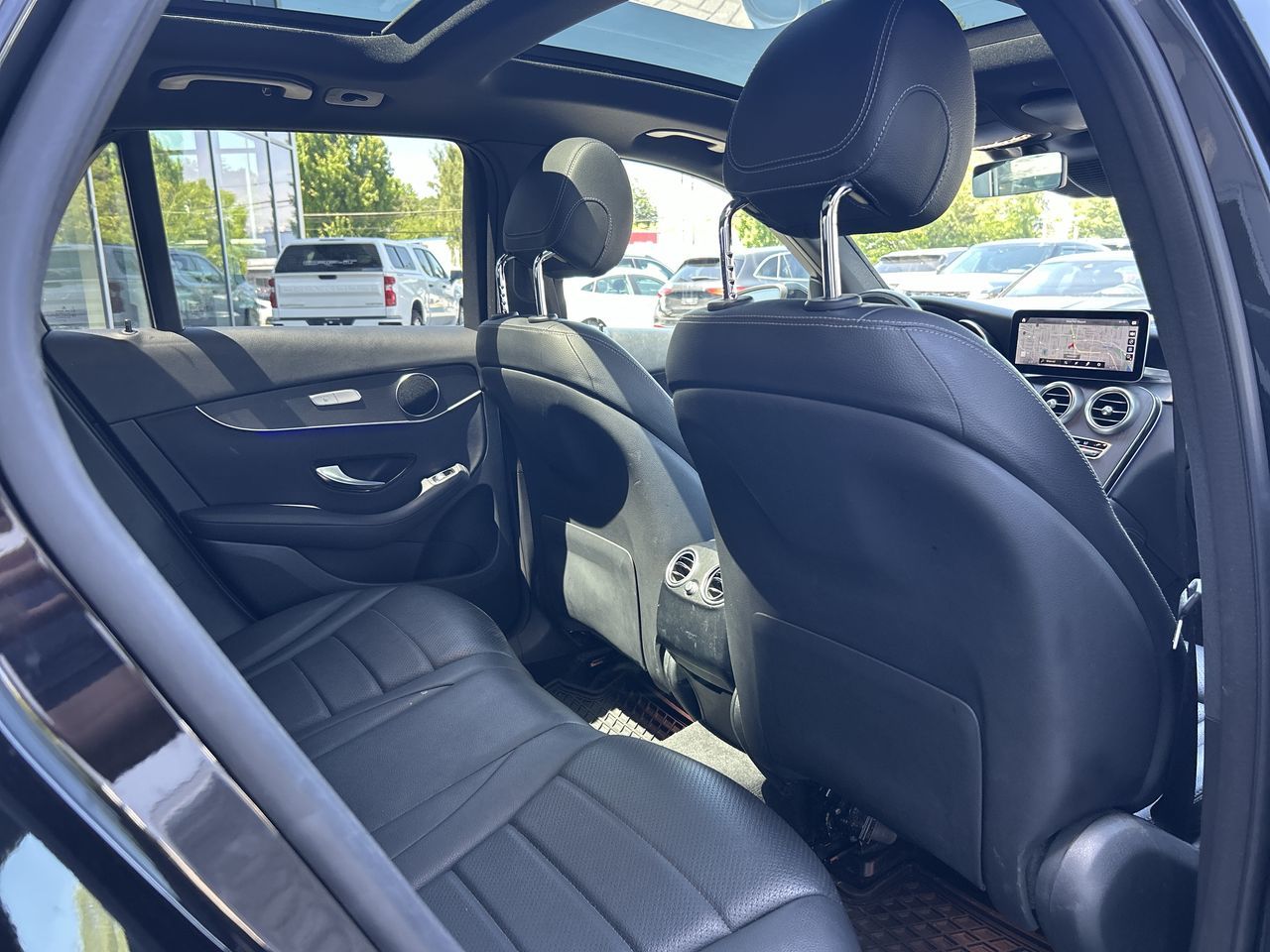 Mercedes-Benz GLC300  2021 à Vancouver, Colombie-Britannique