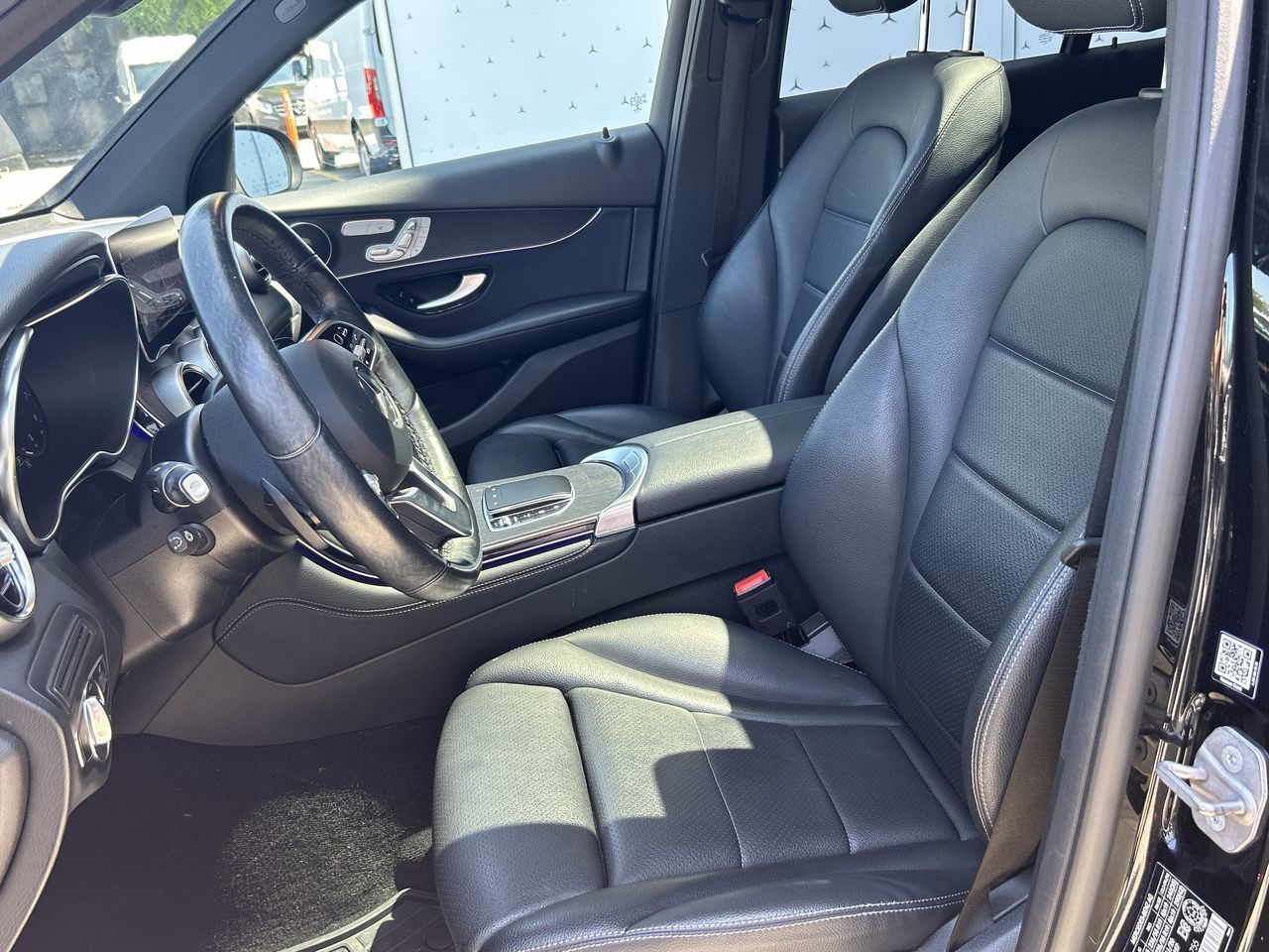 Mercedes-Benz GLC300  2021 à Vancouver, Colombie-Britannique