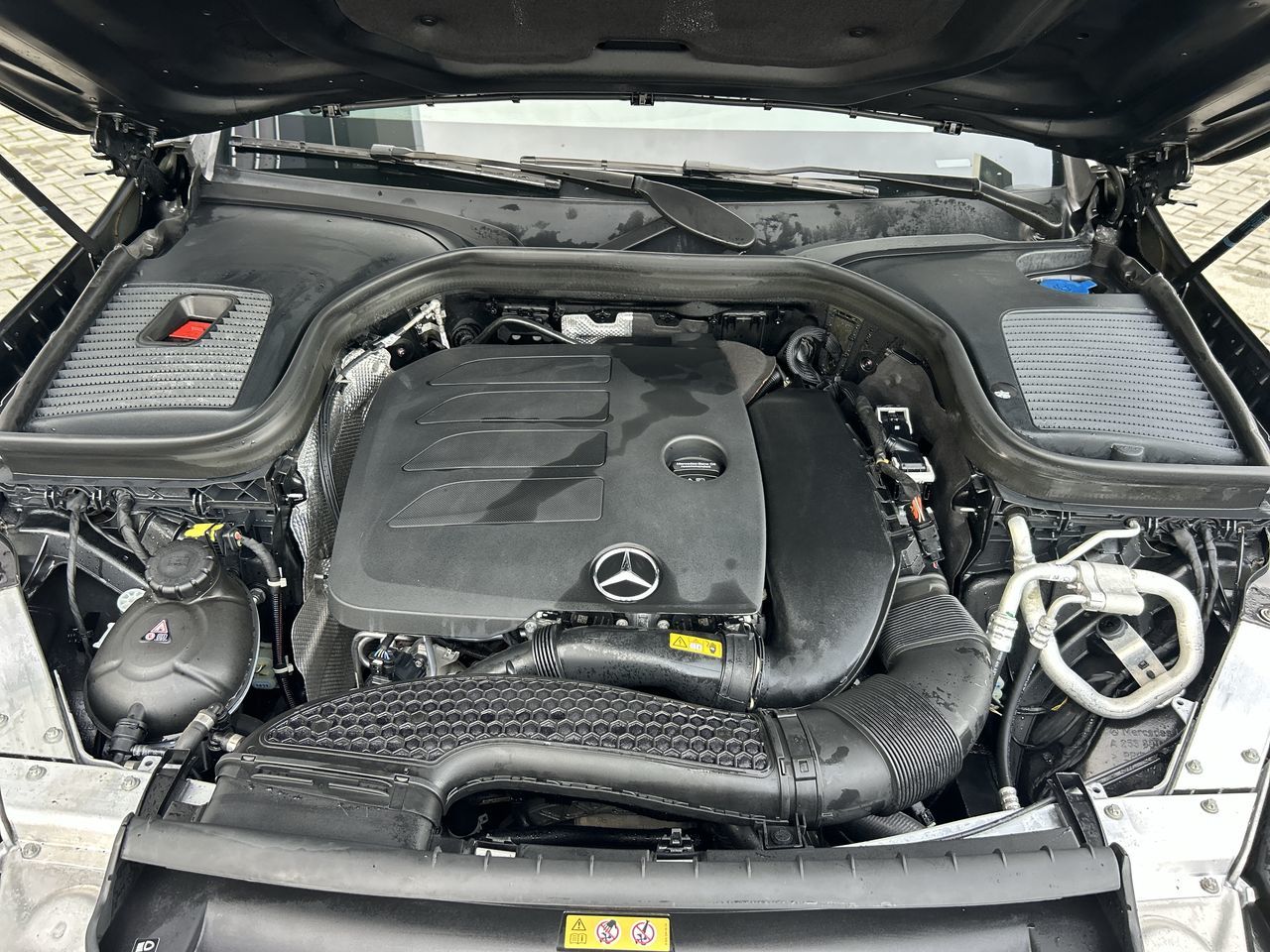 2021 Mercedes-Benz GLC300