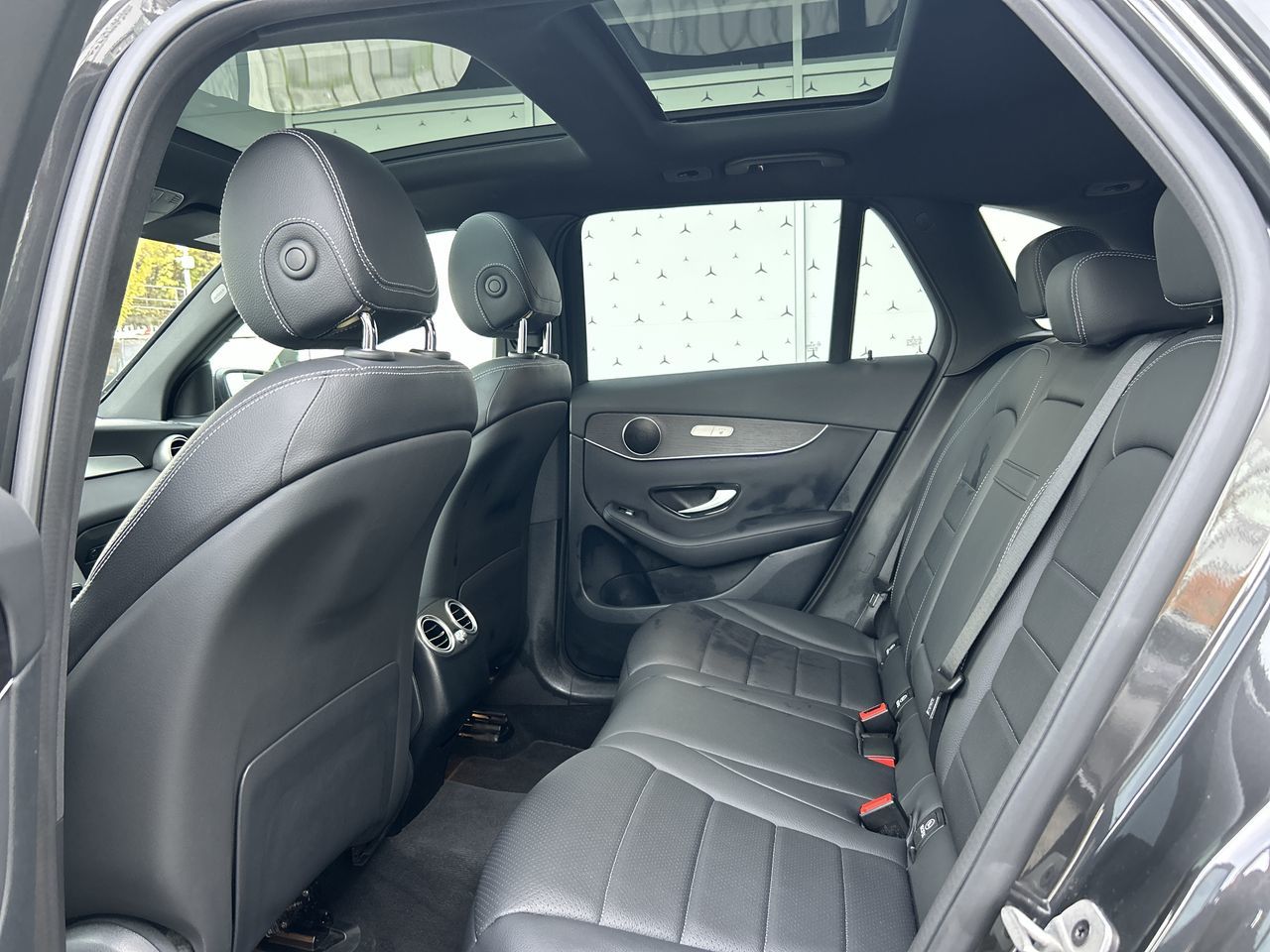 2021 Mercedes-Benz GLC300