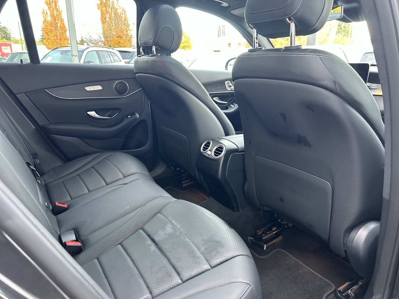 2021 Mercedes-Benz GLC300