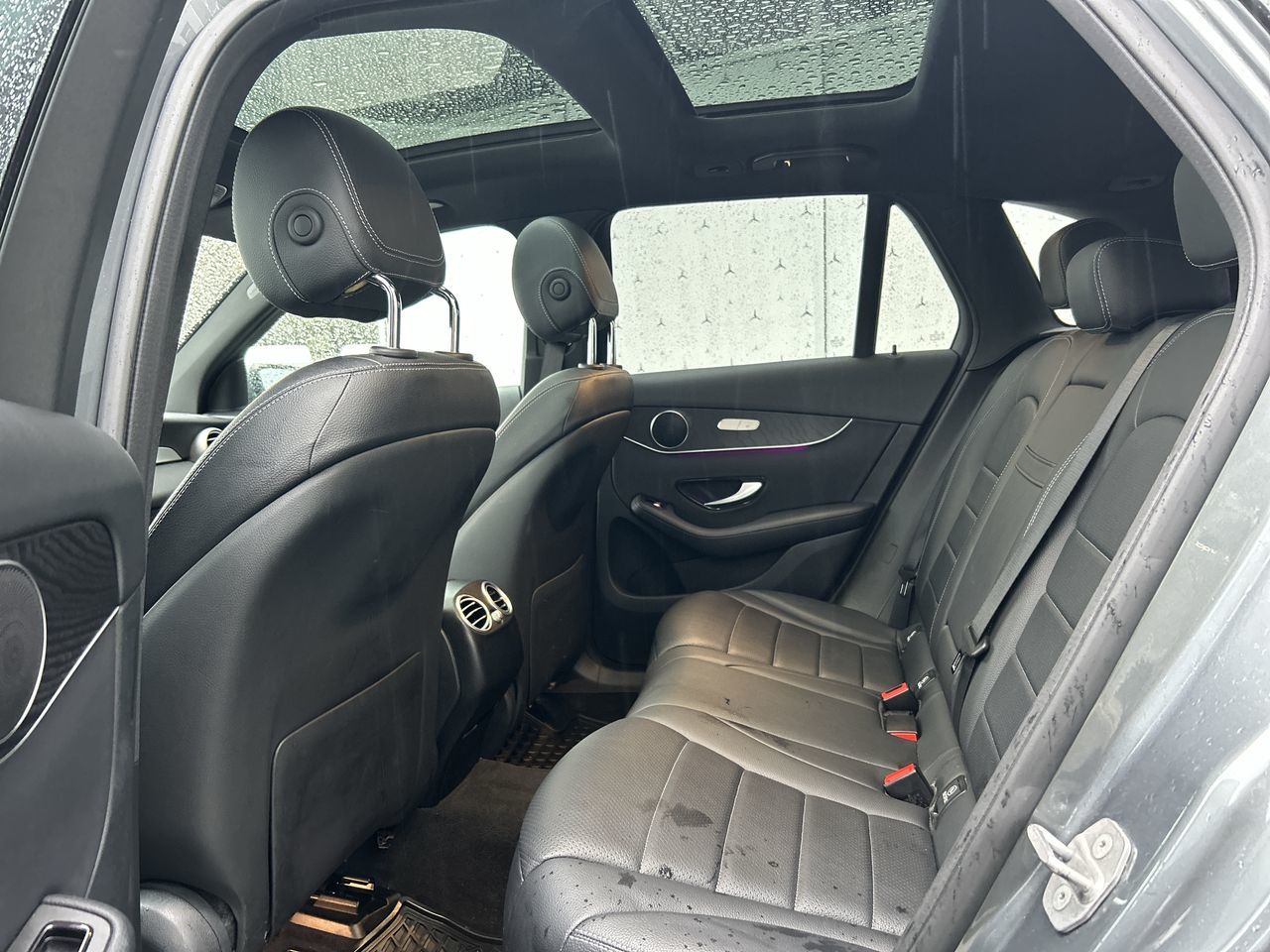 2021 Mercedes-Benz GLC300