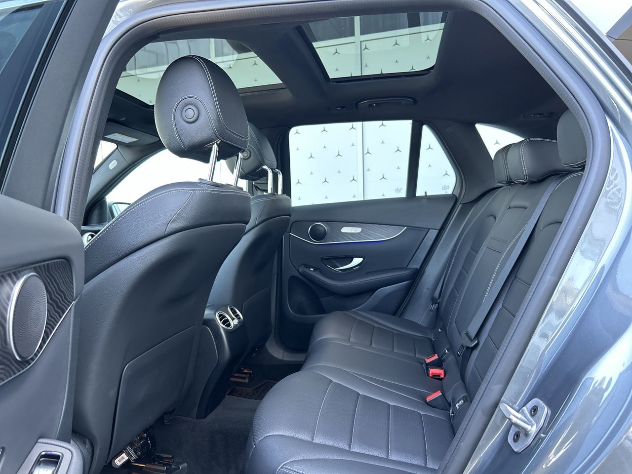 Mercedes-Benz GLC300  2022 à Vancouver, Colombie-Britannique