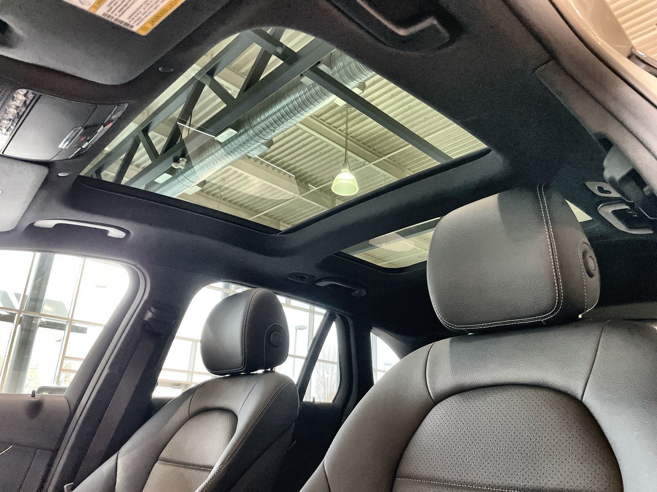 Mercedes-Benz GLC300  2022 à Vancouver, Colombie-Britannique