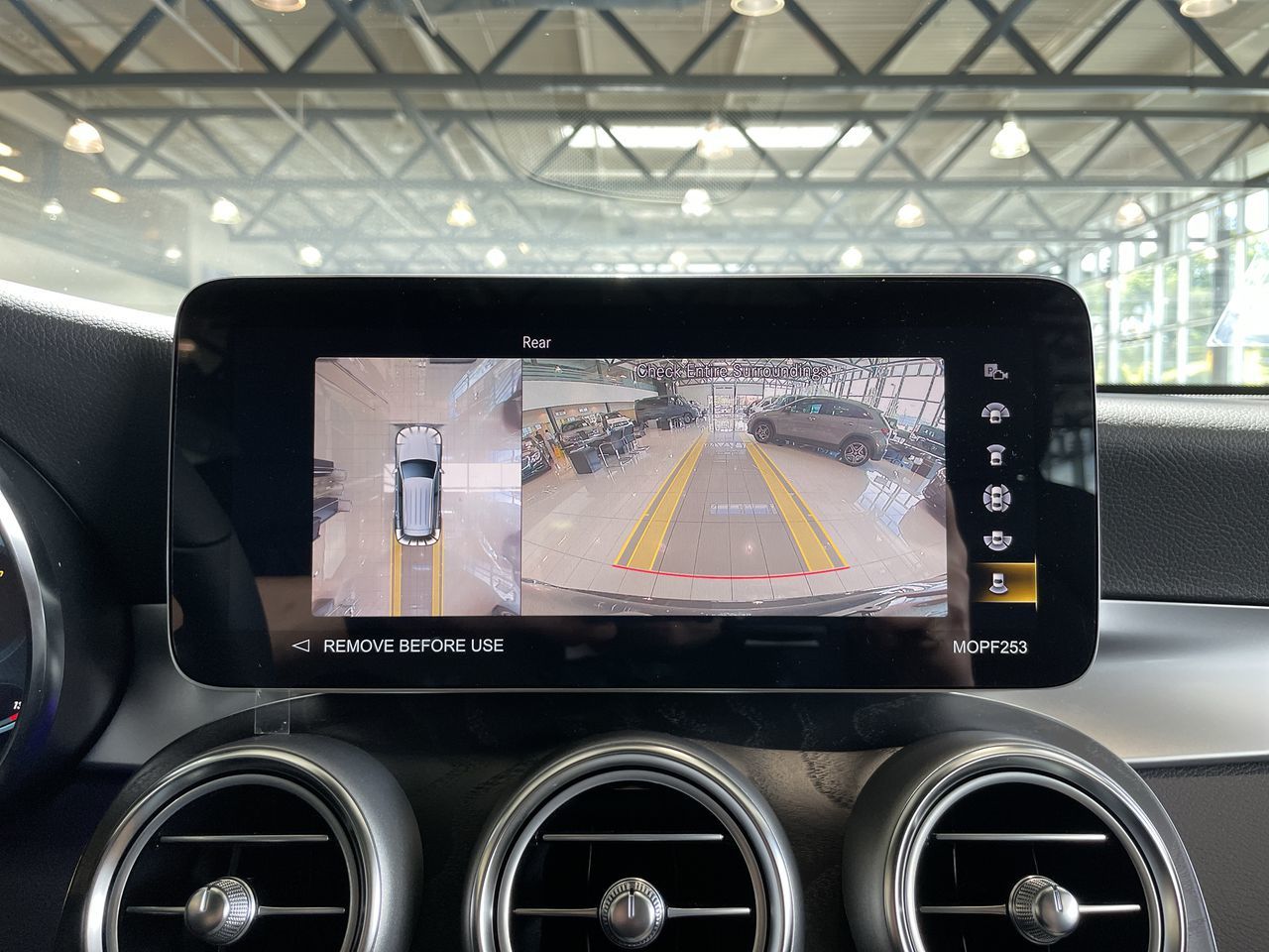 2022 Mercedes-Benz GLC300