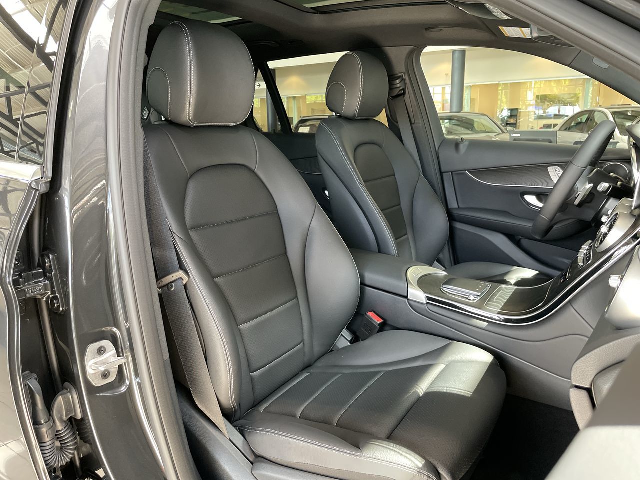 2022 Mercedes-Benz GLC300