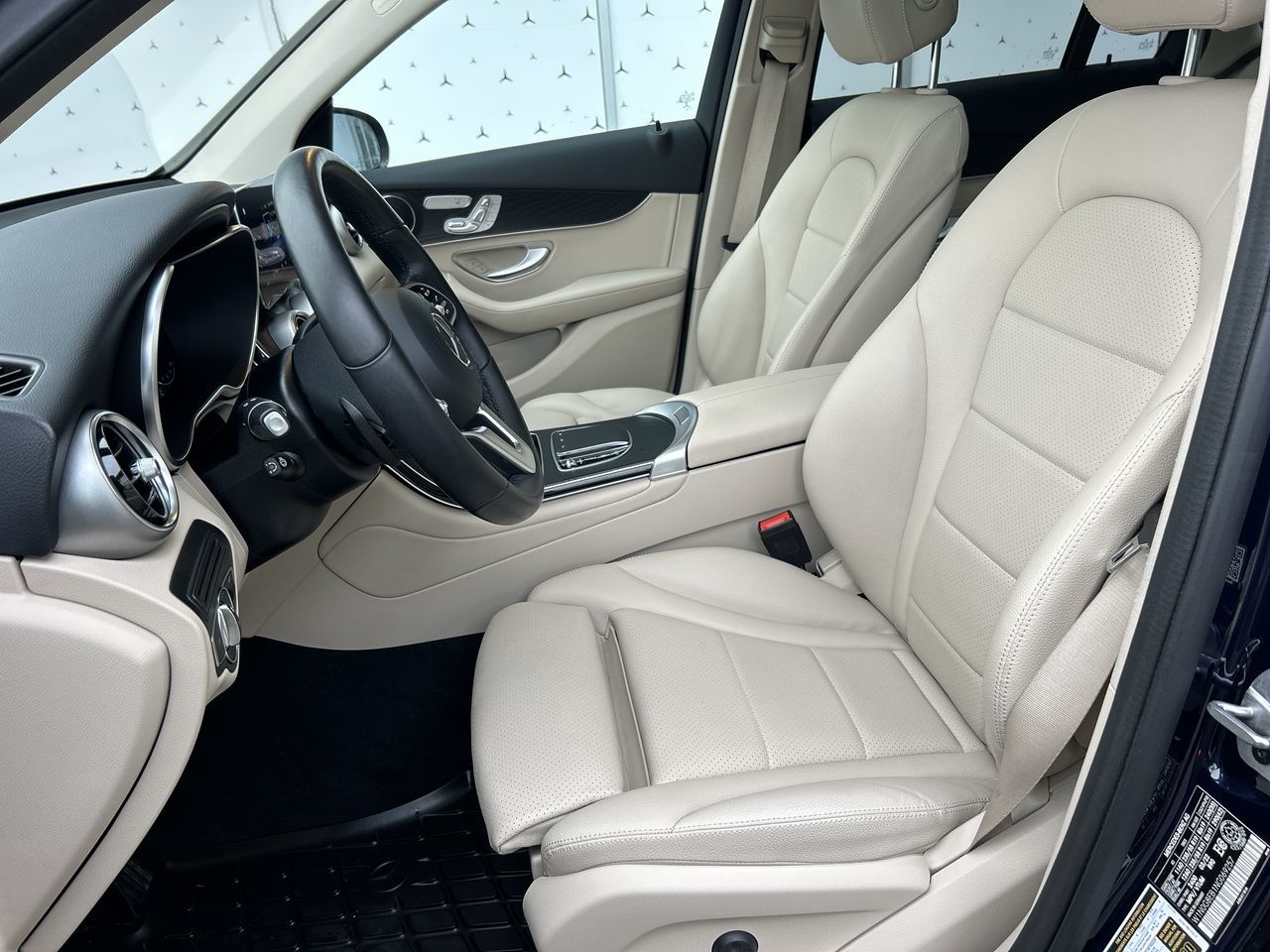 2022 Mercedes-Benz GLC300