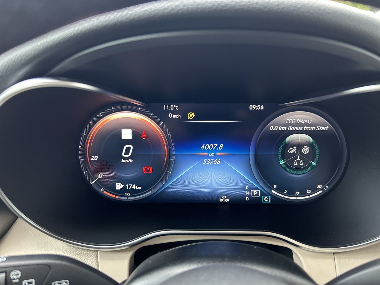 2022 Mercedes-Benz GLC300