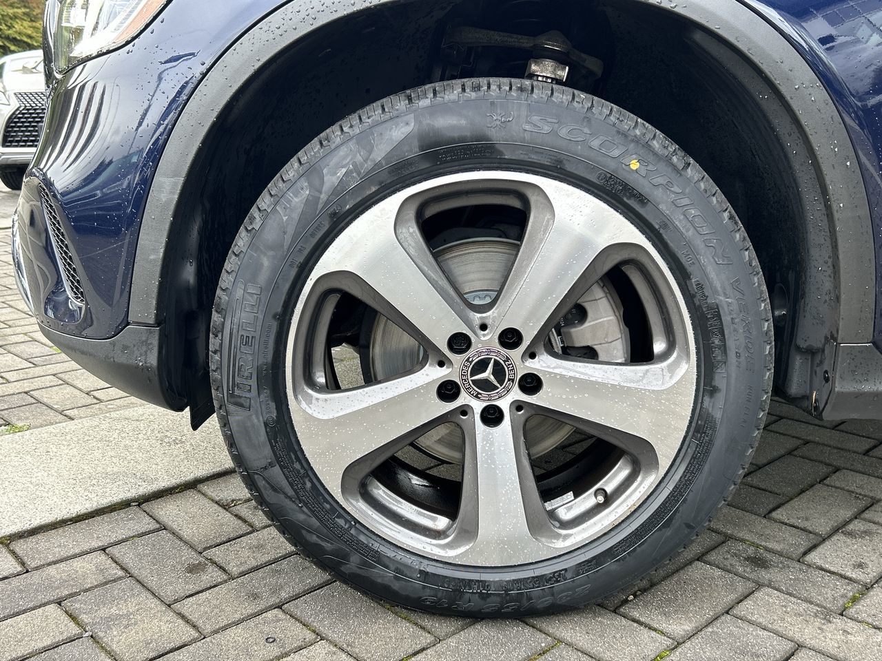 2022 Mercedes-Benz GLC300