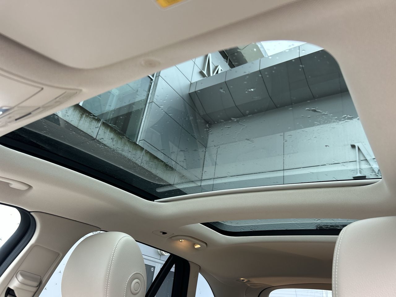 2022 Mercedes-Benz GLC300