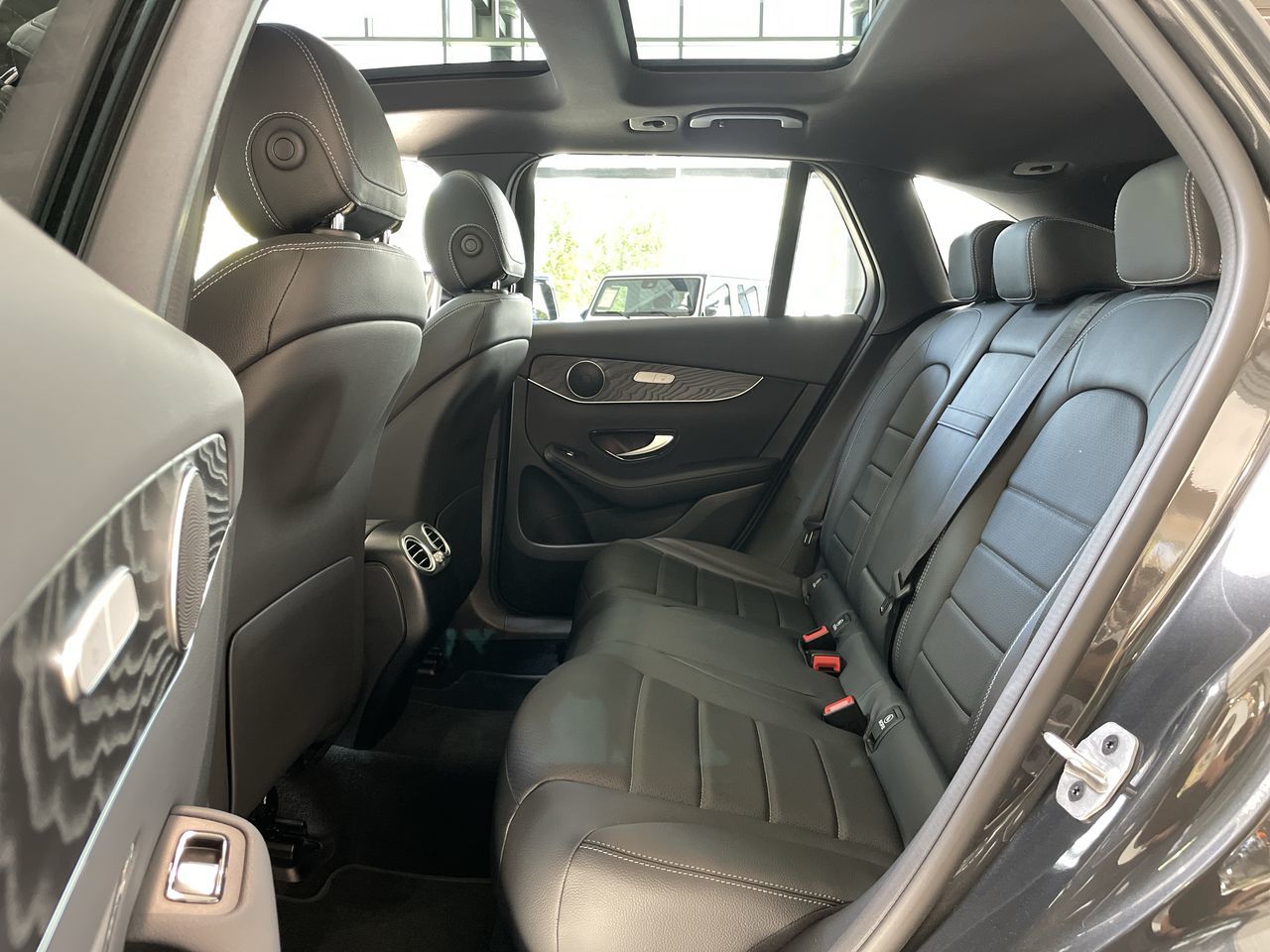 2022 Mercedes-Benz GLC300