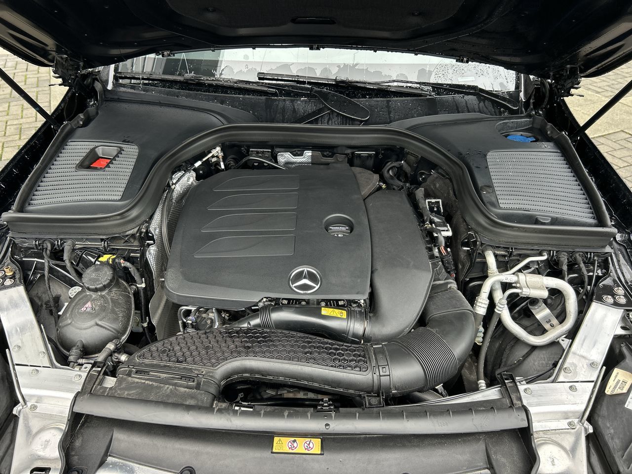 Mercedes-Benz GLC300  2022 à Vancouver, Colombie-Britannique