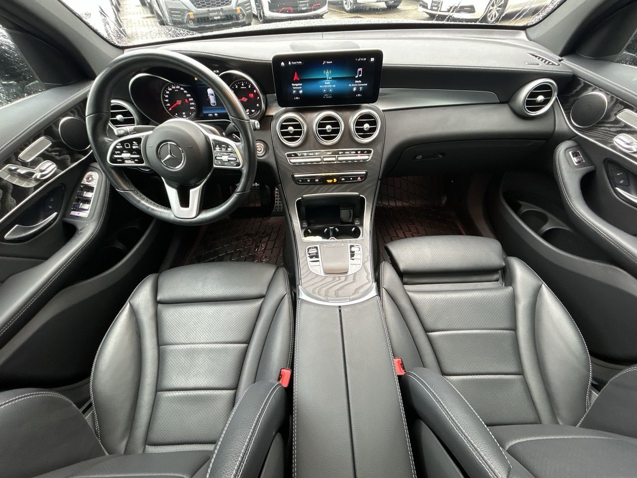 Mercedes-Benz GLC300  2022 à Vancouver, Colombie-Britannique