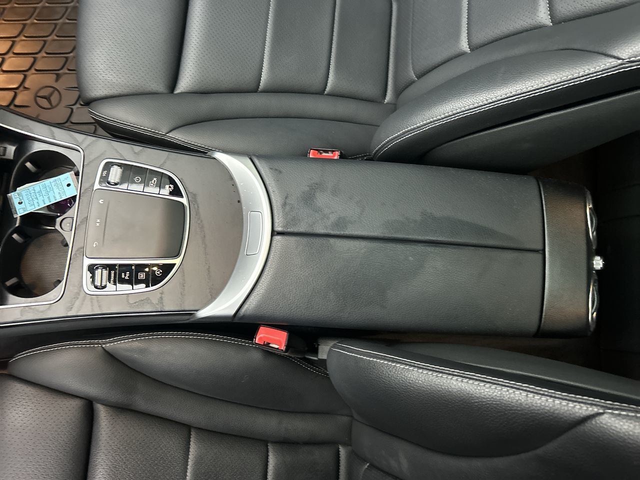 Mercedes-Benz GLC300  2022 à Vancouver, Colombie-Britannique