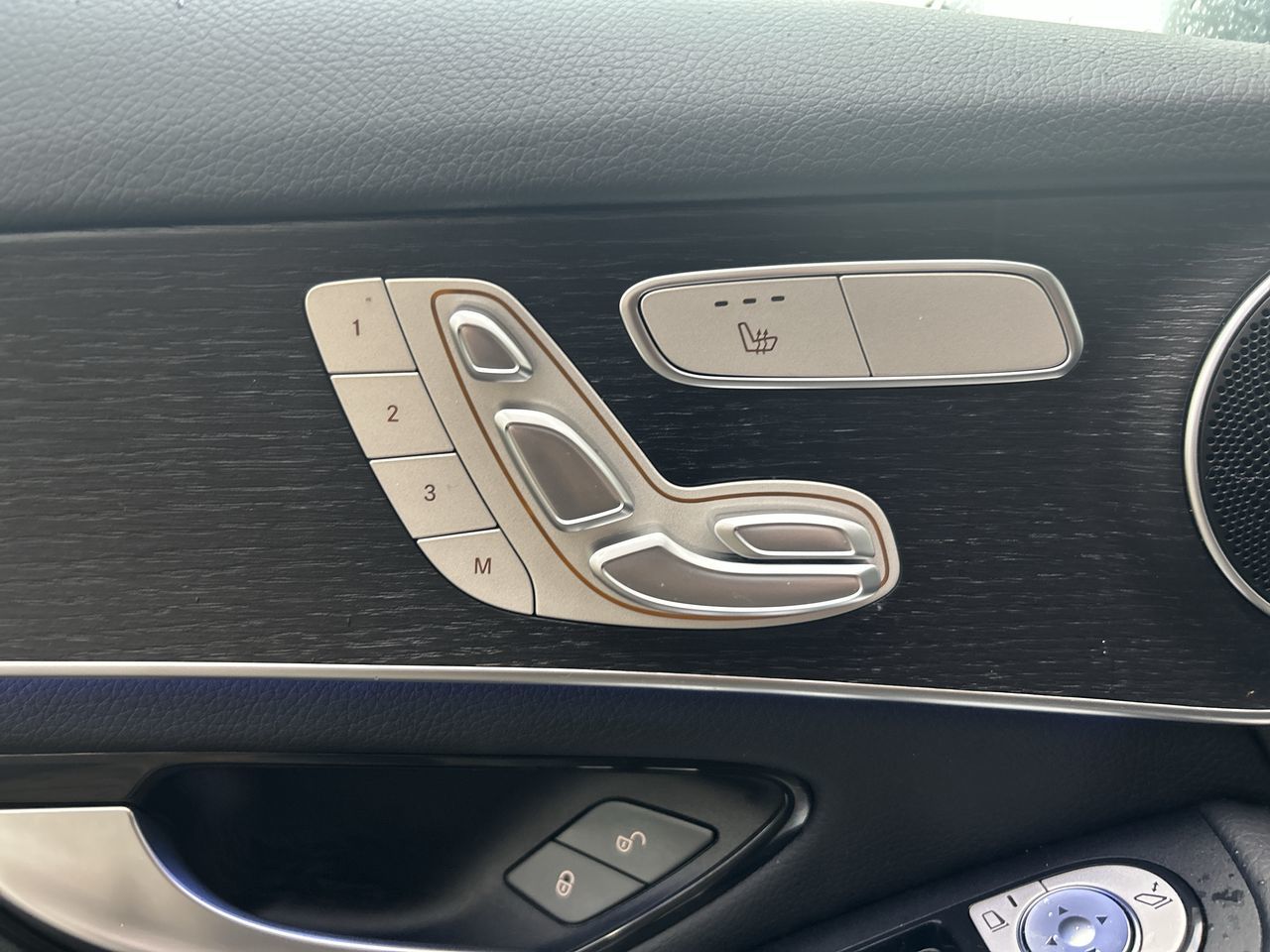 2022 Mercedes-Benz GLC300