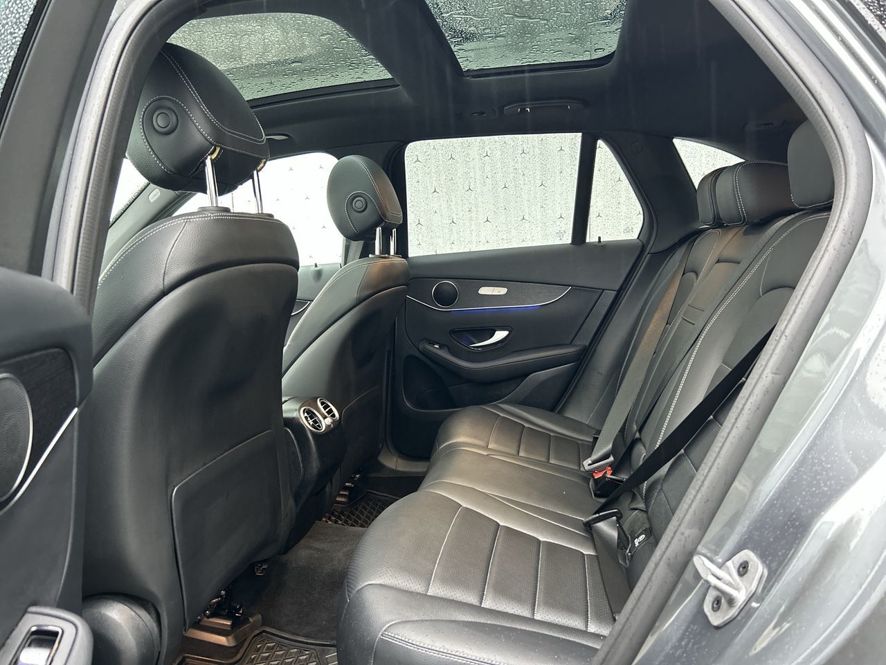 2022 Mercedes-Benz GLC300