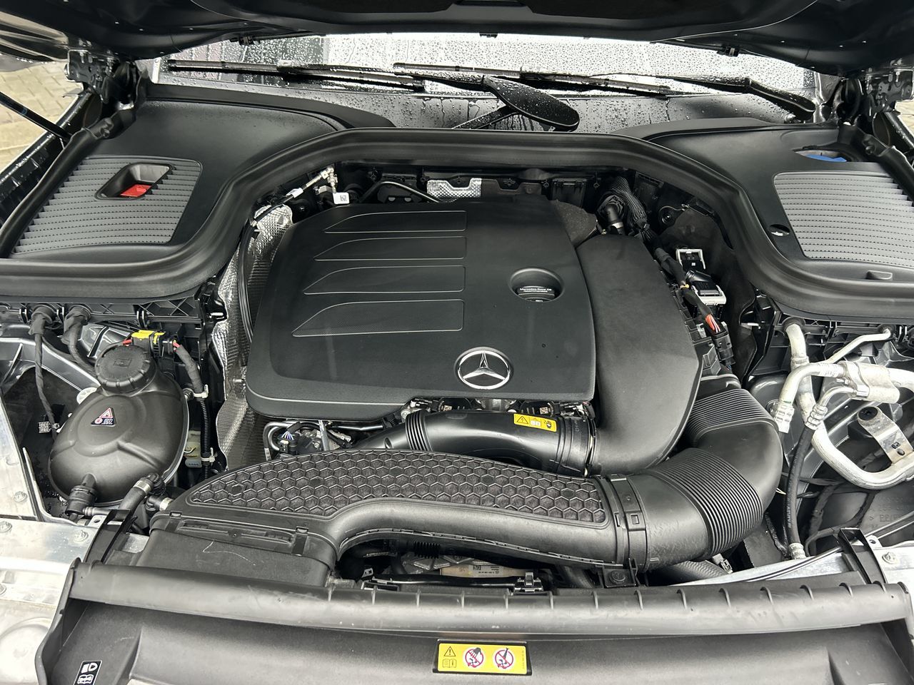 2022 Mercedes-Benz GLC300