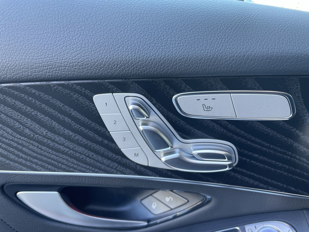 Mercedes-Benz GLC300  2022 à Vancouver, Colombie-Britannique