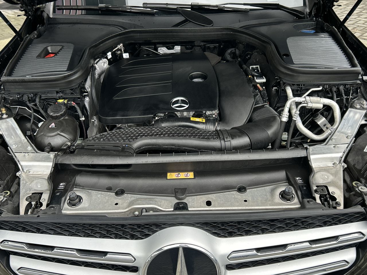 2022  GLC300