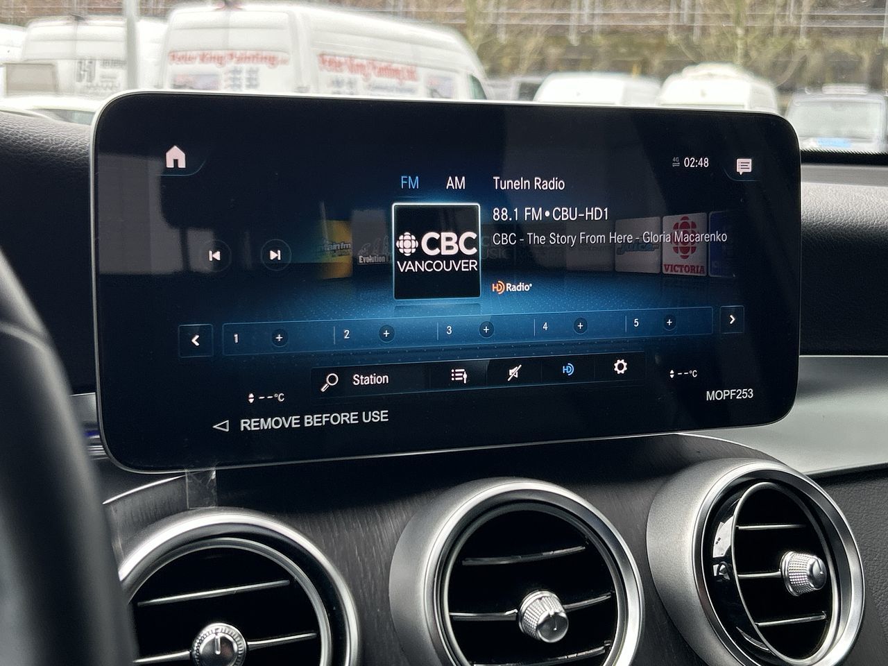 2022  GLC300