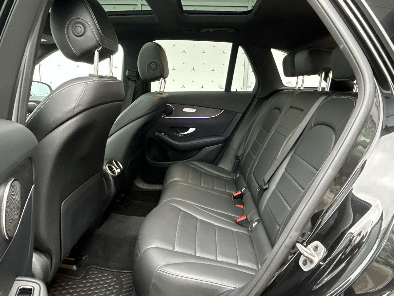 2022  GLC300