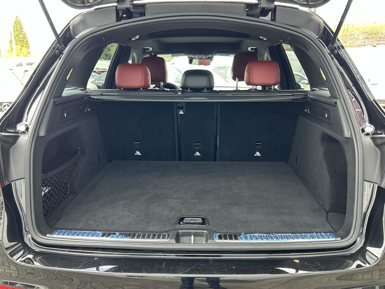 2022  GLC300