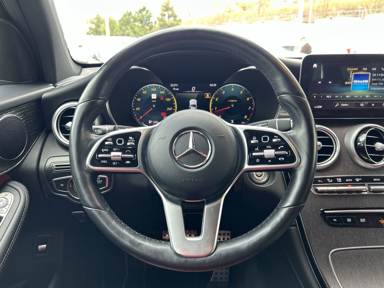 2022  GLC300