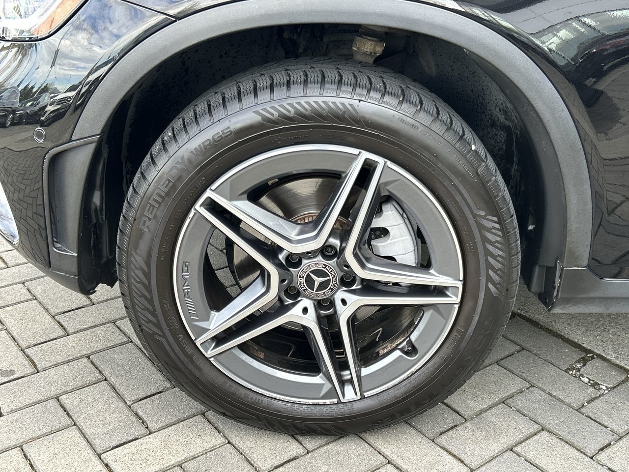 2022  GLC300
