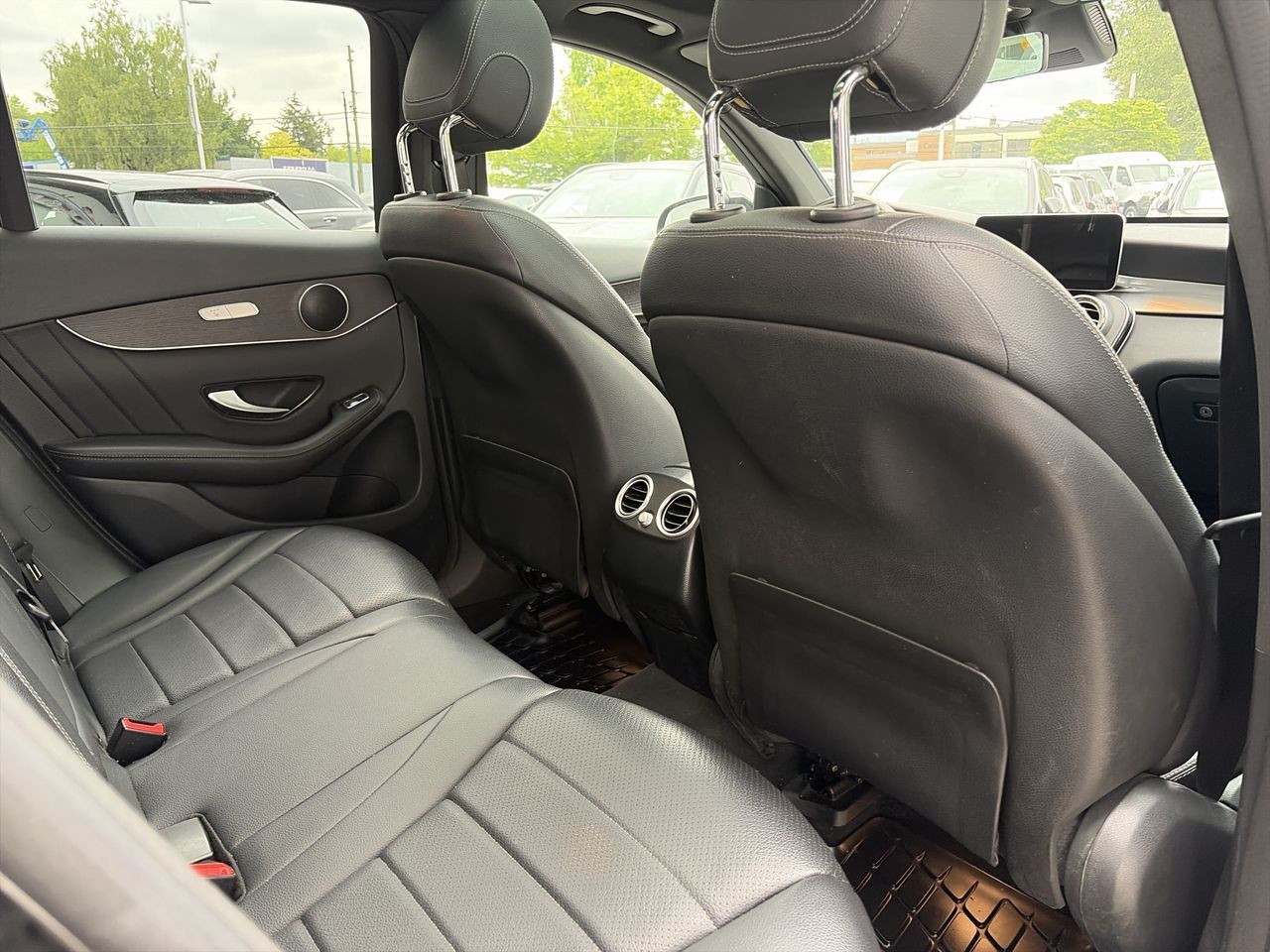 2022 Mercedes-Benz GLC300