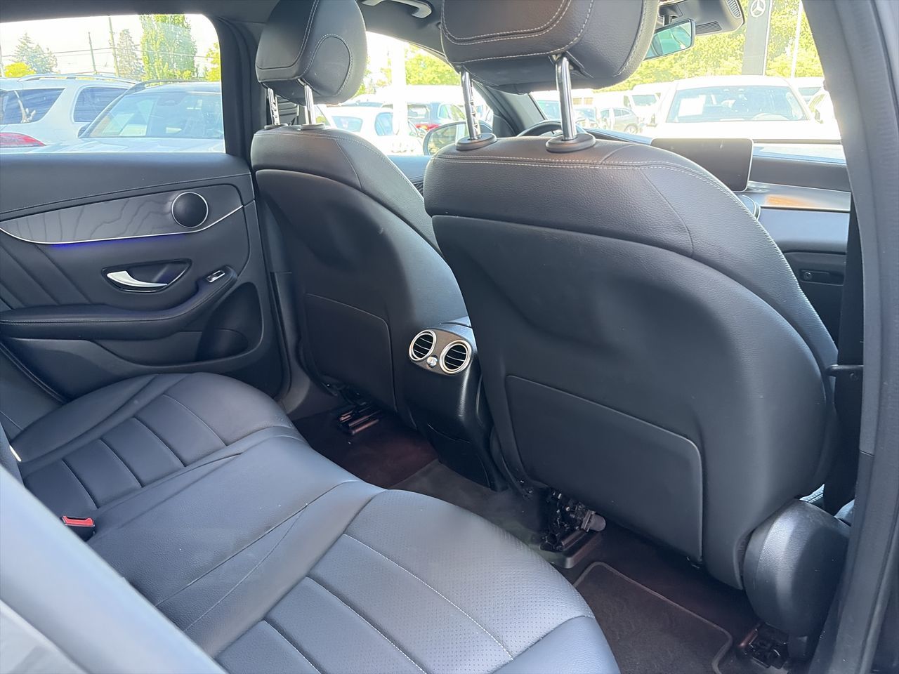 2022 Mercedes-Benz GLC300