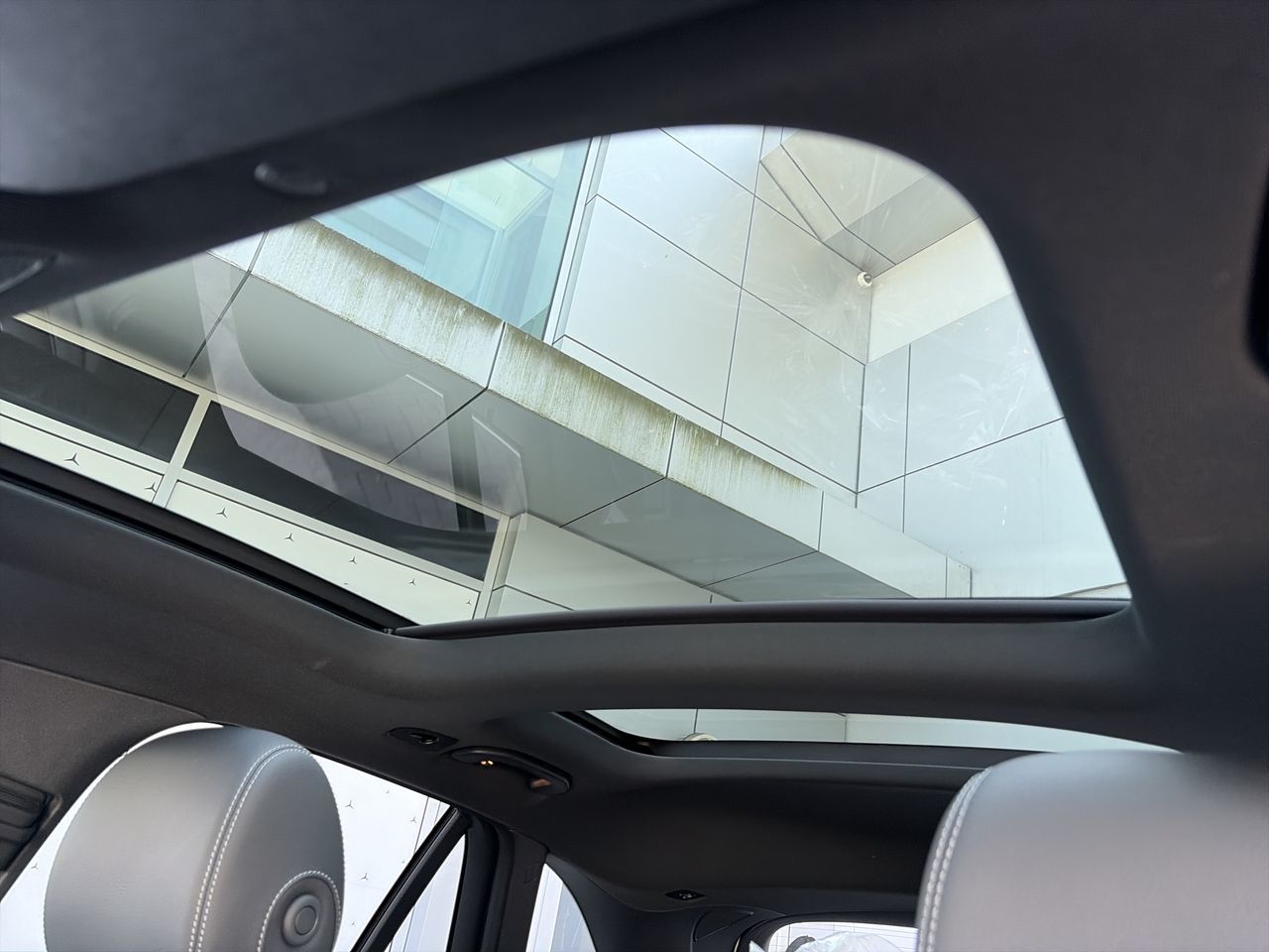 2022  GLC300