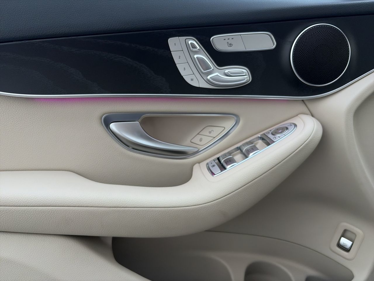 2022 Mercedes-Benz GLC300