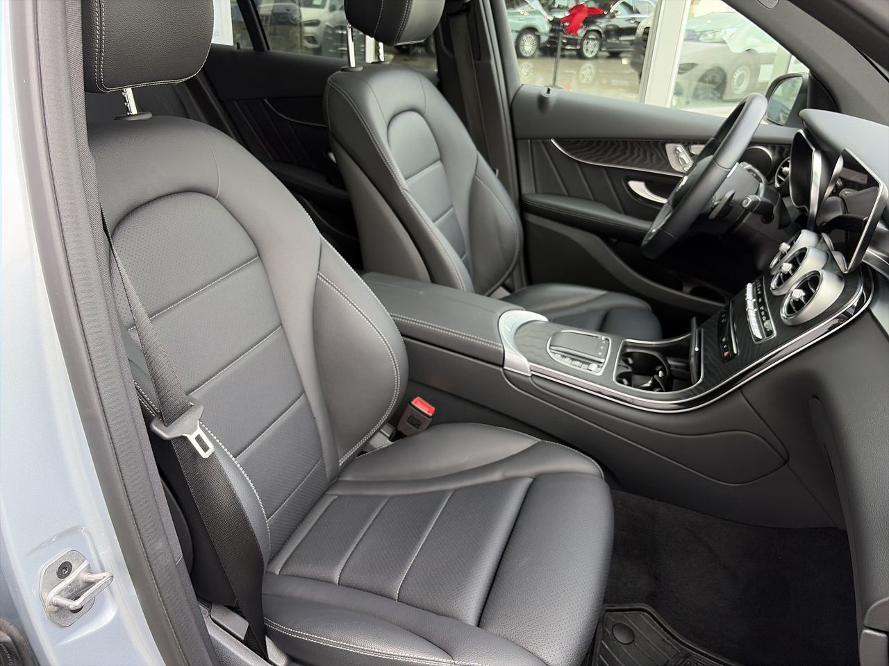 2022 Mercedes-Benz GLC300
