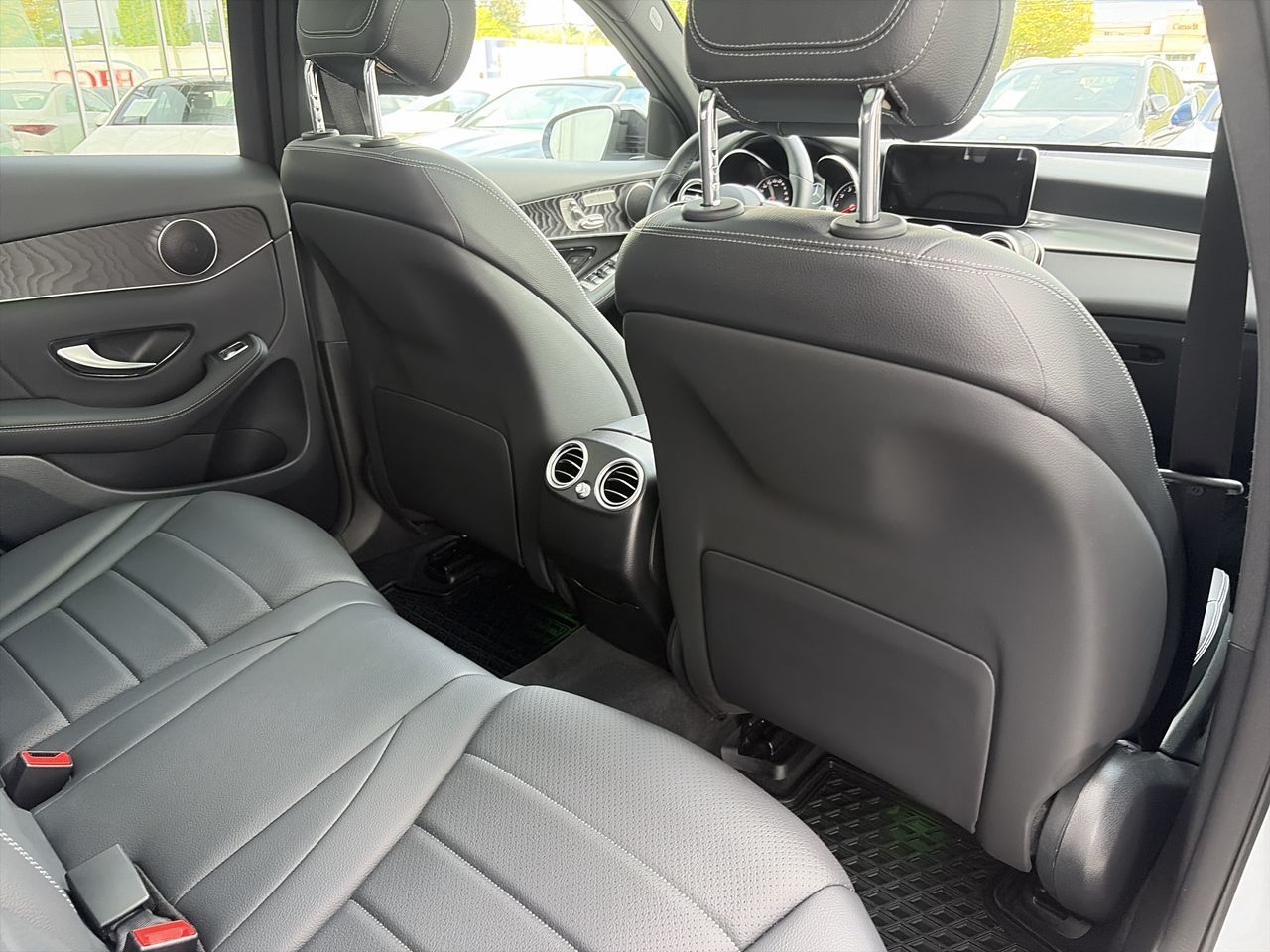 2022 Mercedes-Benz GLC300
