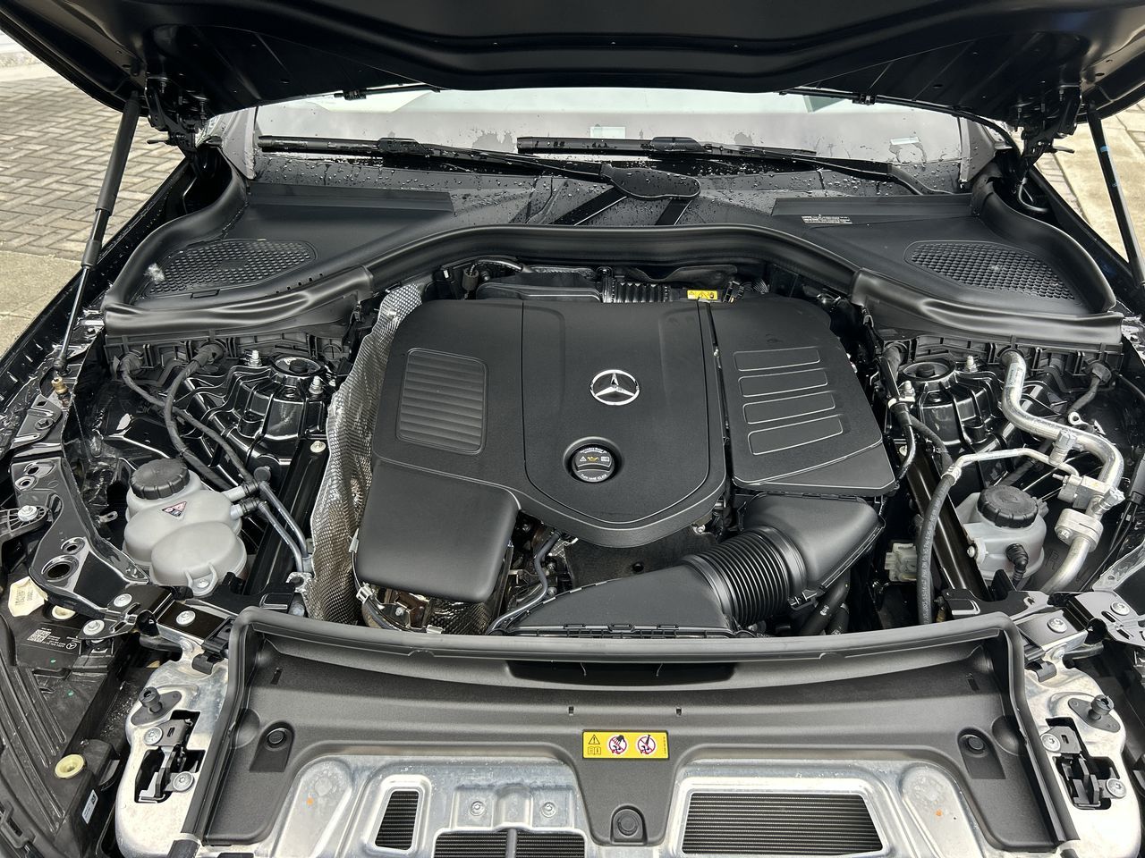 2023 Mercedes-Benz GLC300 in Vancouver, British Columbia