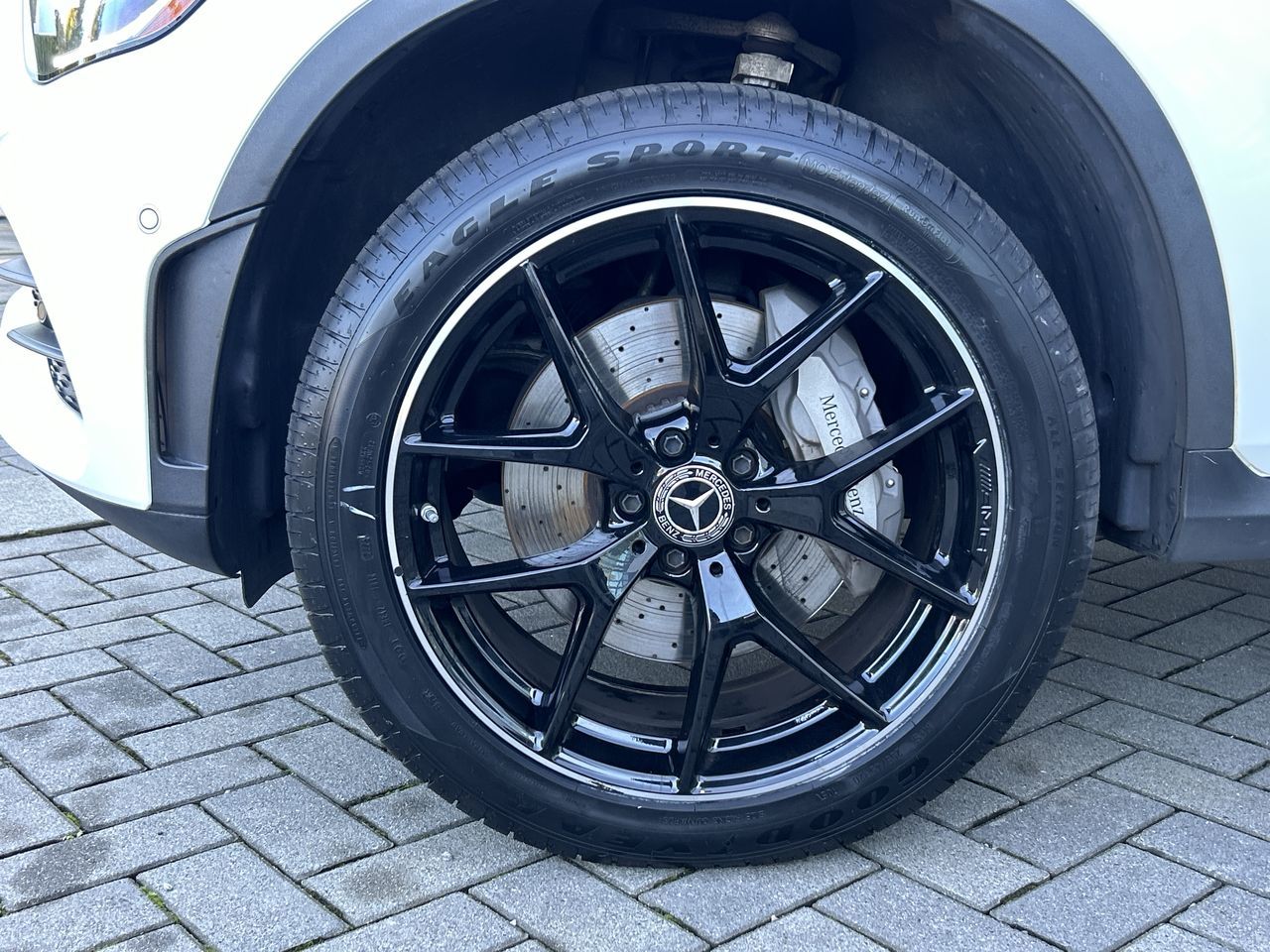 2023 Mercedes-Benz GLC300