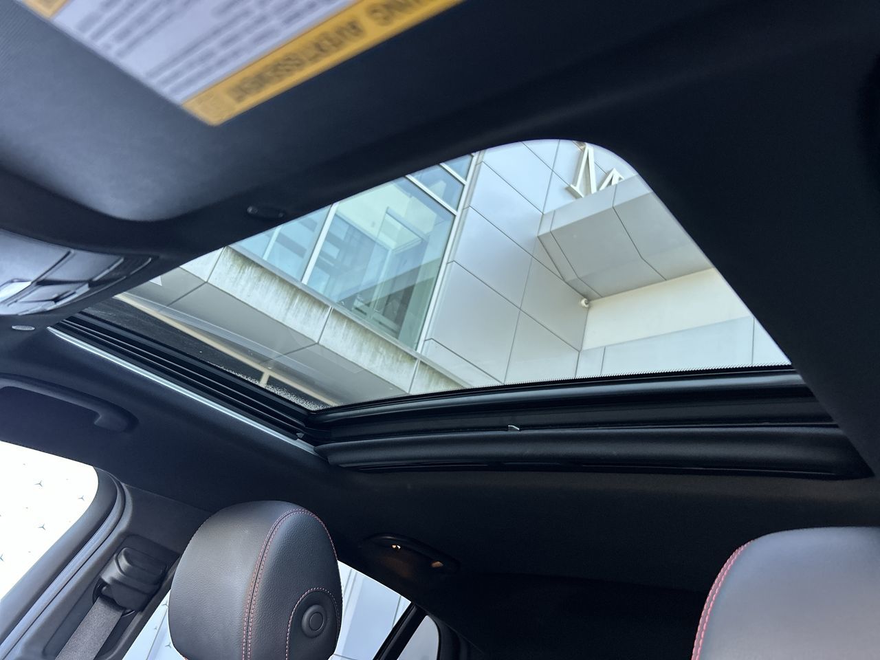 2023 Mercedes-Benz GLC300