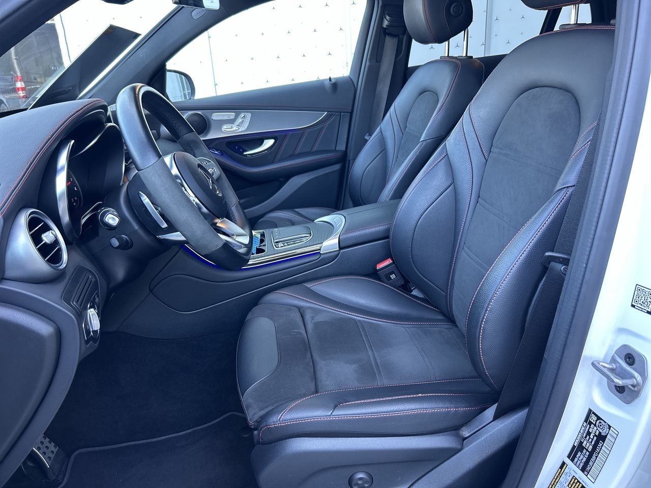 2023 Mercedes-Benz GLC300