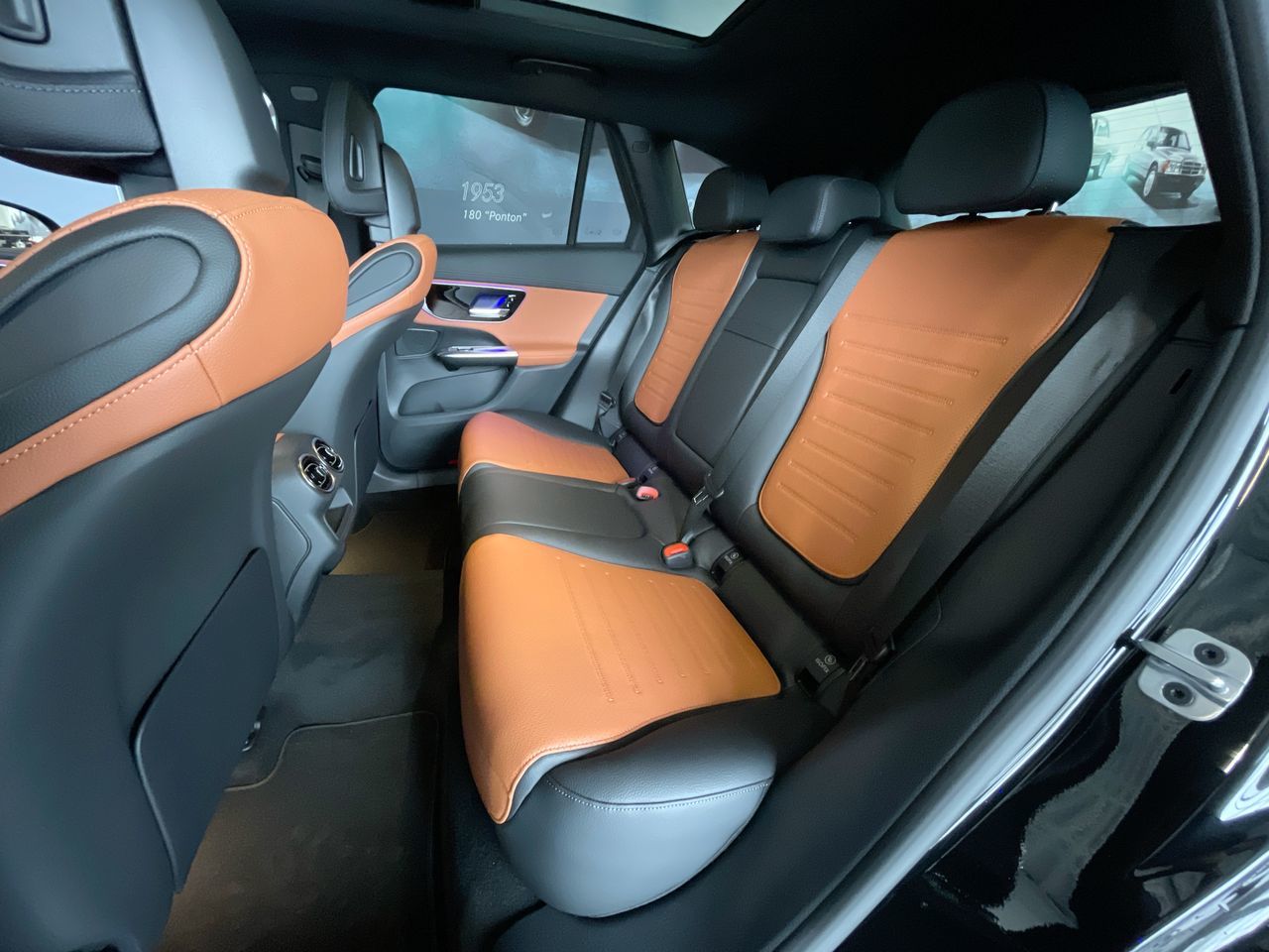 2023  GLC300