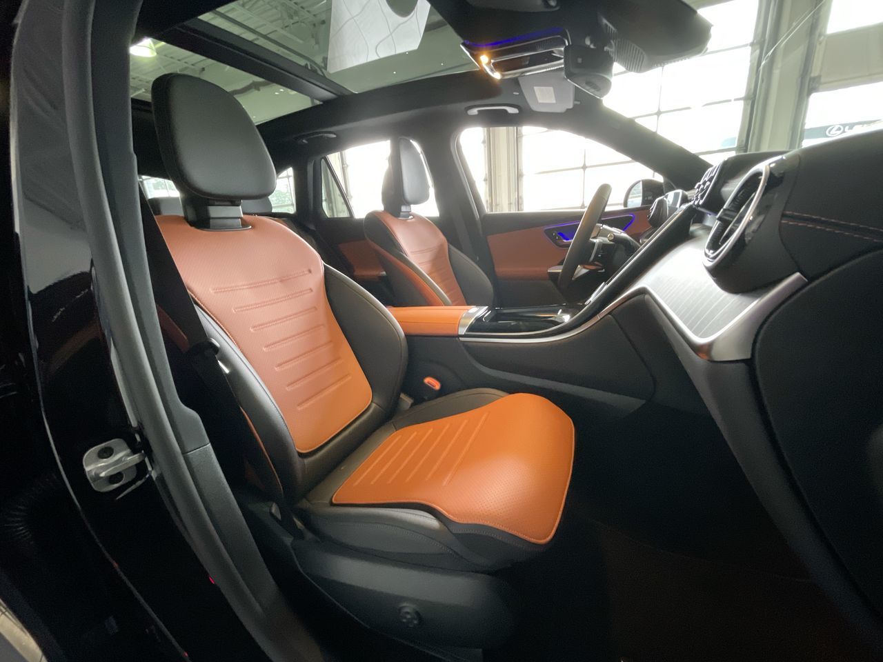 2023  GLC300