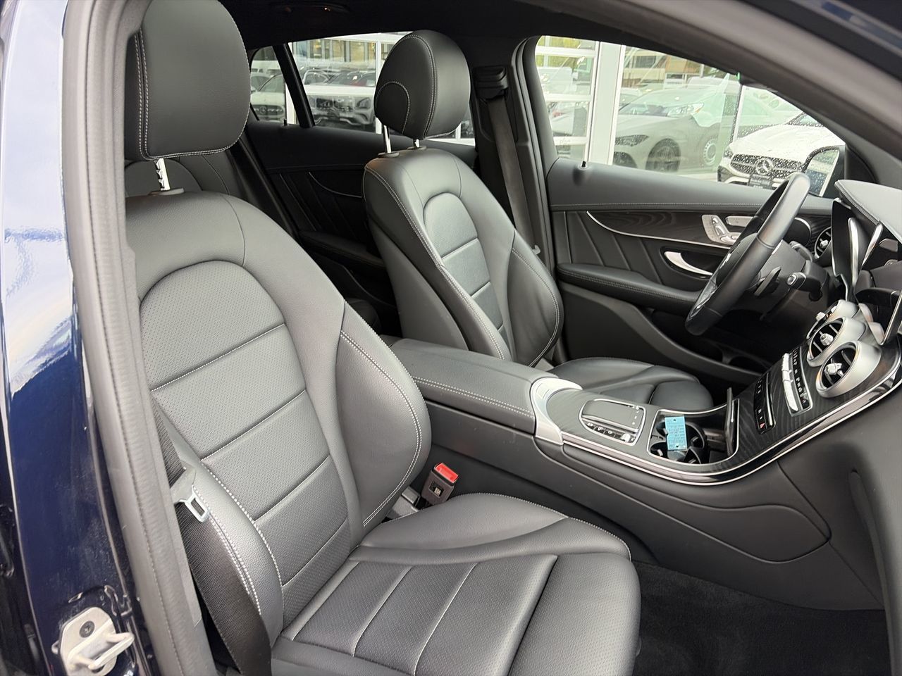 2023  GLC300