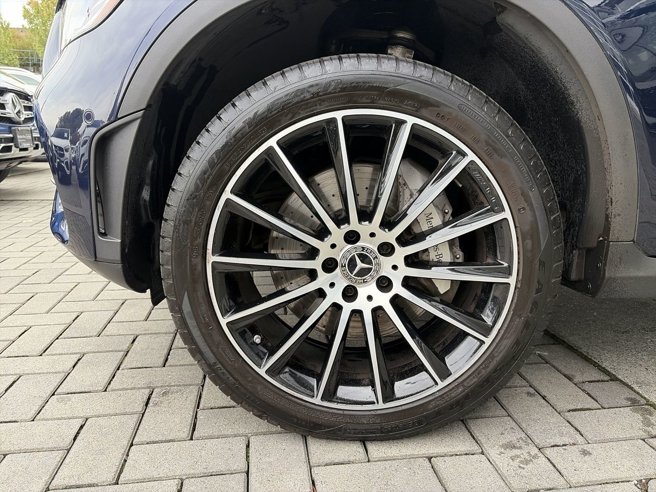 2023  GLC300
