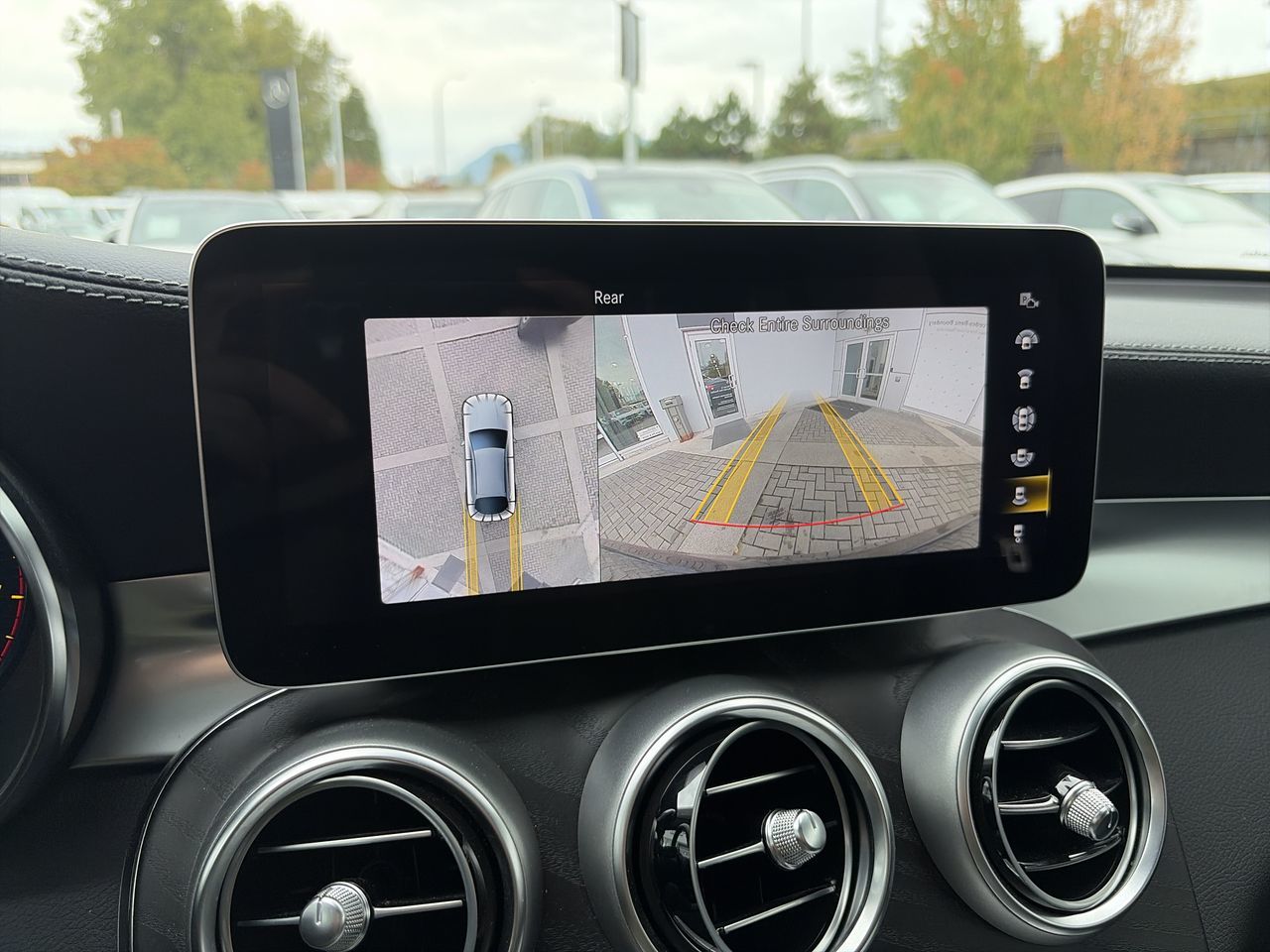 2023  GLC300