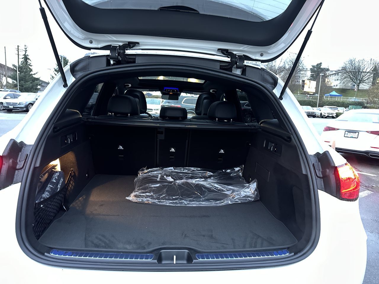 2025 Mercedes-Benz GLC300 in Vancouver, British Columbia